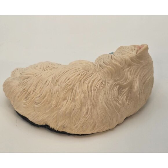 Vintage White Kitten/Cat Figurine Sleeping Decor - Picture 3 of 7